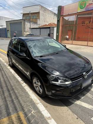 VOLKSWAGEN GOLF 1.6 MSI COMFORTLINE 16V TOTAL FLEX 4P MANUAL
